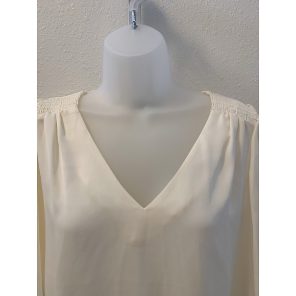 $69.50 Banana Republic Soft Satin V  Neck L Flutter Sleeve - Picture 2 of 7